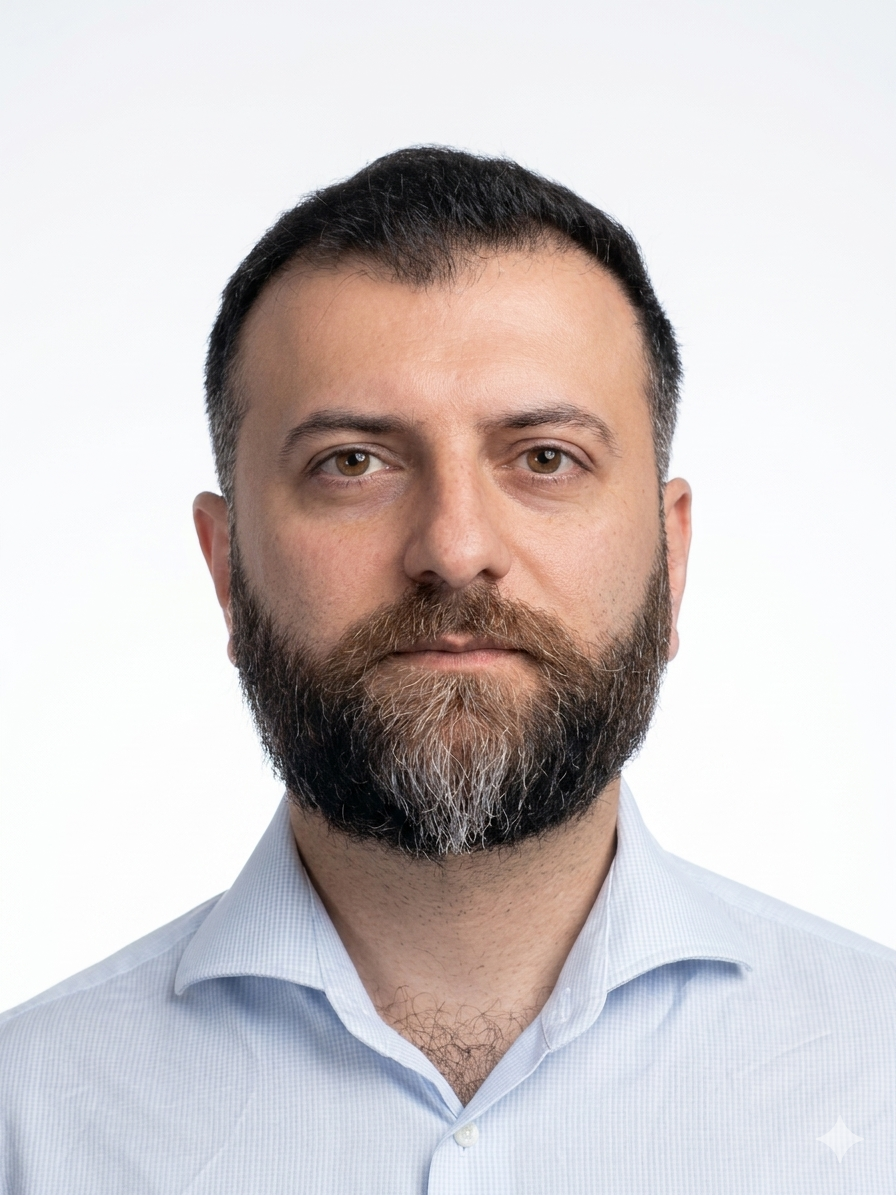 Ali Mostofi